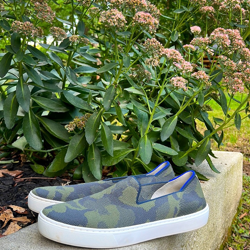 Camouflage slip on sneakers, size 8